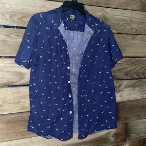 4/$15 Rebel Star Button down seagull shirt